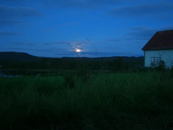 Rising Moon