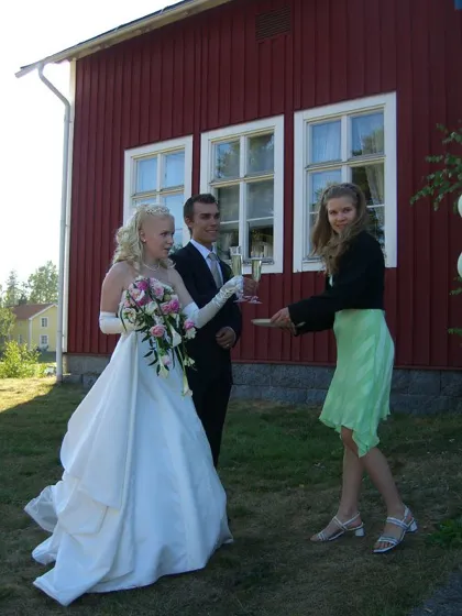 2006 571